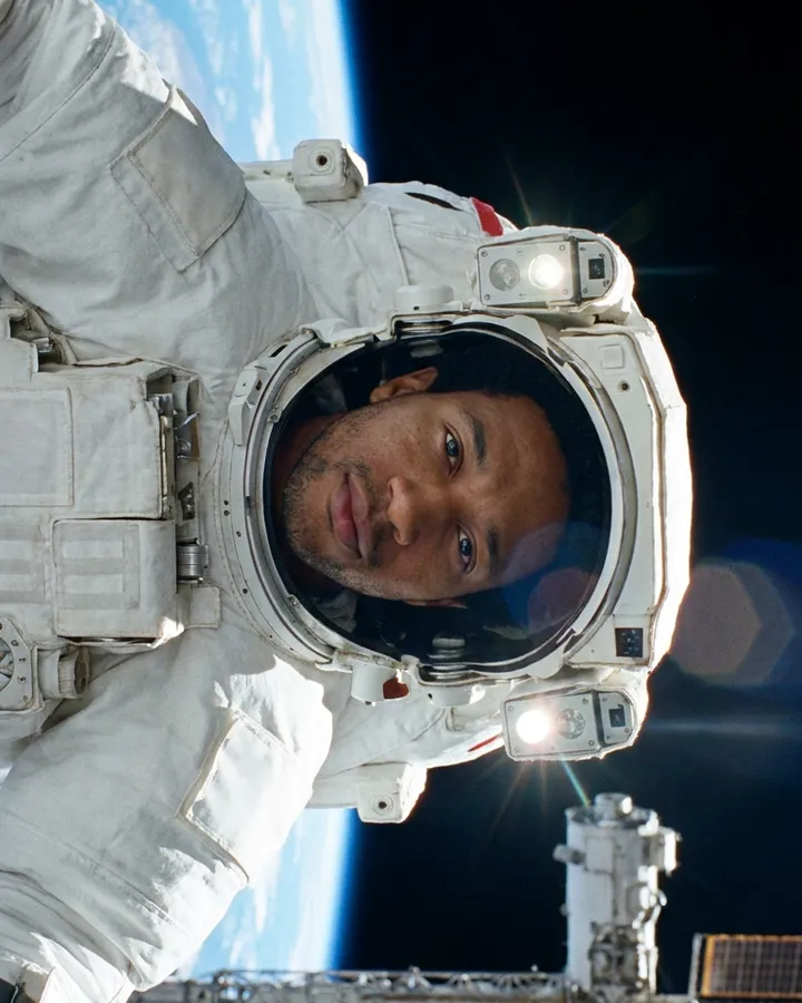 Example frame from the "Astronaut you" AI trend